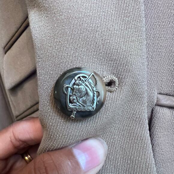 Lauren Ralph Lauren Camel Blazer Size 6P Designer Virgin Wool Oversized Blazer - Picture 10 of 12